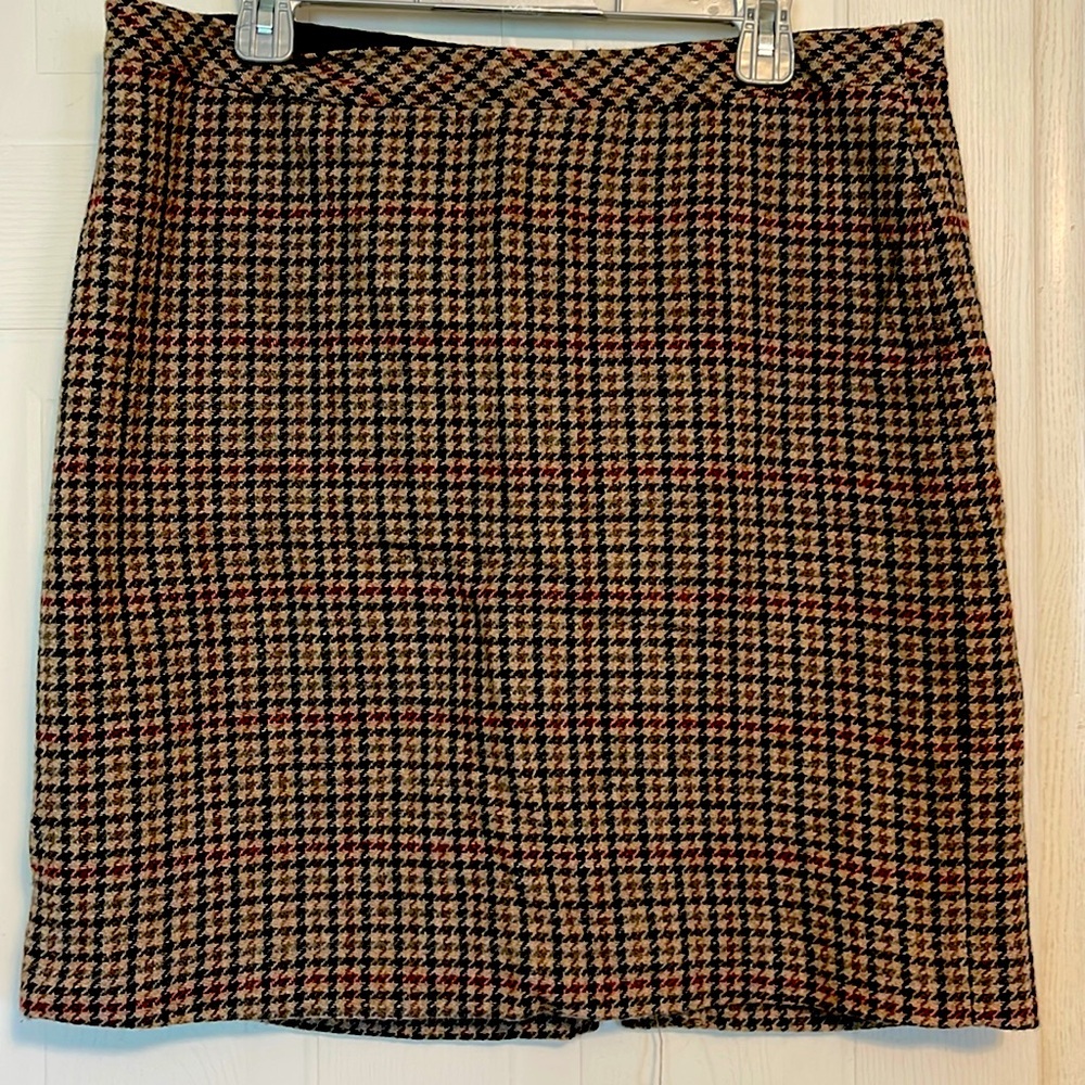 LLBean wool skirt above knee